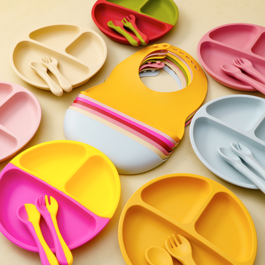 4PCS Baby Silicone Tableware S - огляд і ціна Waterproof Baby Bibs Silicone